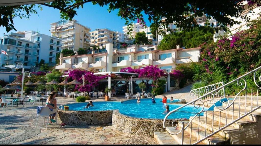 Bougainvill Sunset Villa Sarandë Exterior foto
